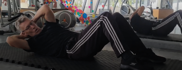 Showing the Upper Circle Crunch Pilates exercise